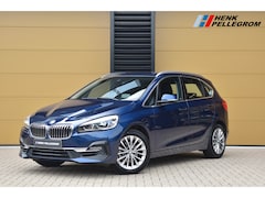 BMW 2-serie Active Tourer - 218i * Luxury Line * Trekhaak * Camera * Head-up * Stuurwielverwarming