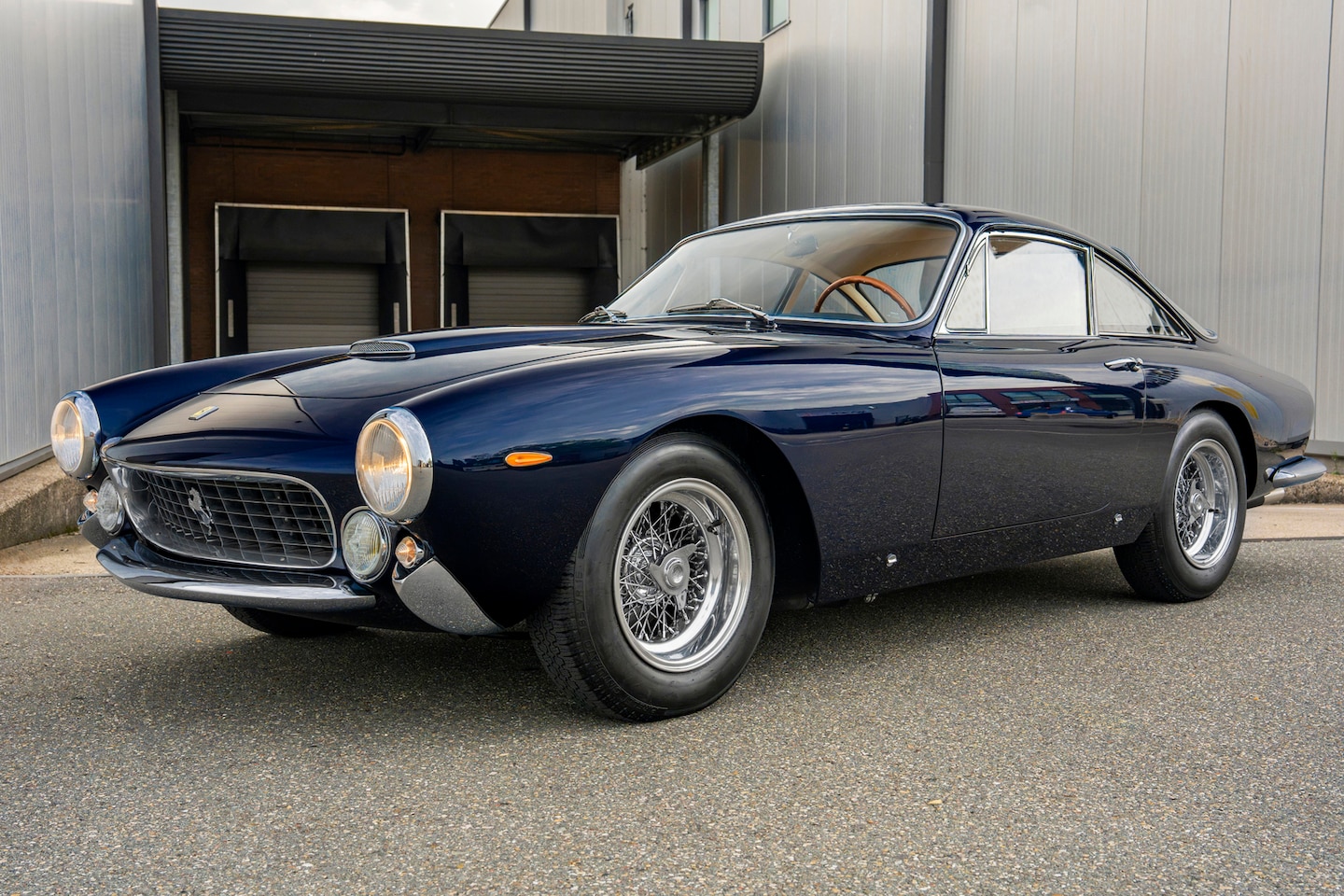 Ferrari 250 - GT Lusso - Blu Jolie - 1 of 351 - Fully Restored - AutoWereld.nl