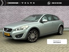 Volvo C30 - 2.0 Momentum | regen sensor | parkeersensoren | Spoiler | High Performance audio | Bluetoo