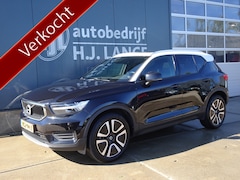 Volvo XC40 - 2.0 T4 Momentum Pro