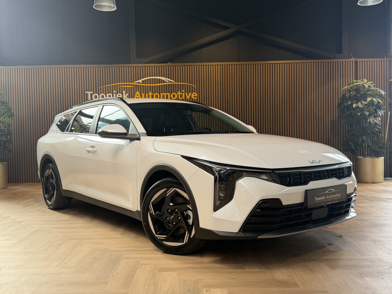 Kia K4 Sportswagon - 1.6 T-GDi GT-Line Launch Edition 1.6 T-GDi GT-Line Launch Edition - AutoWereld.nl
