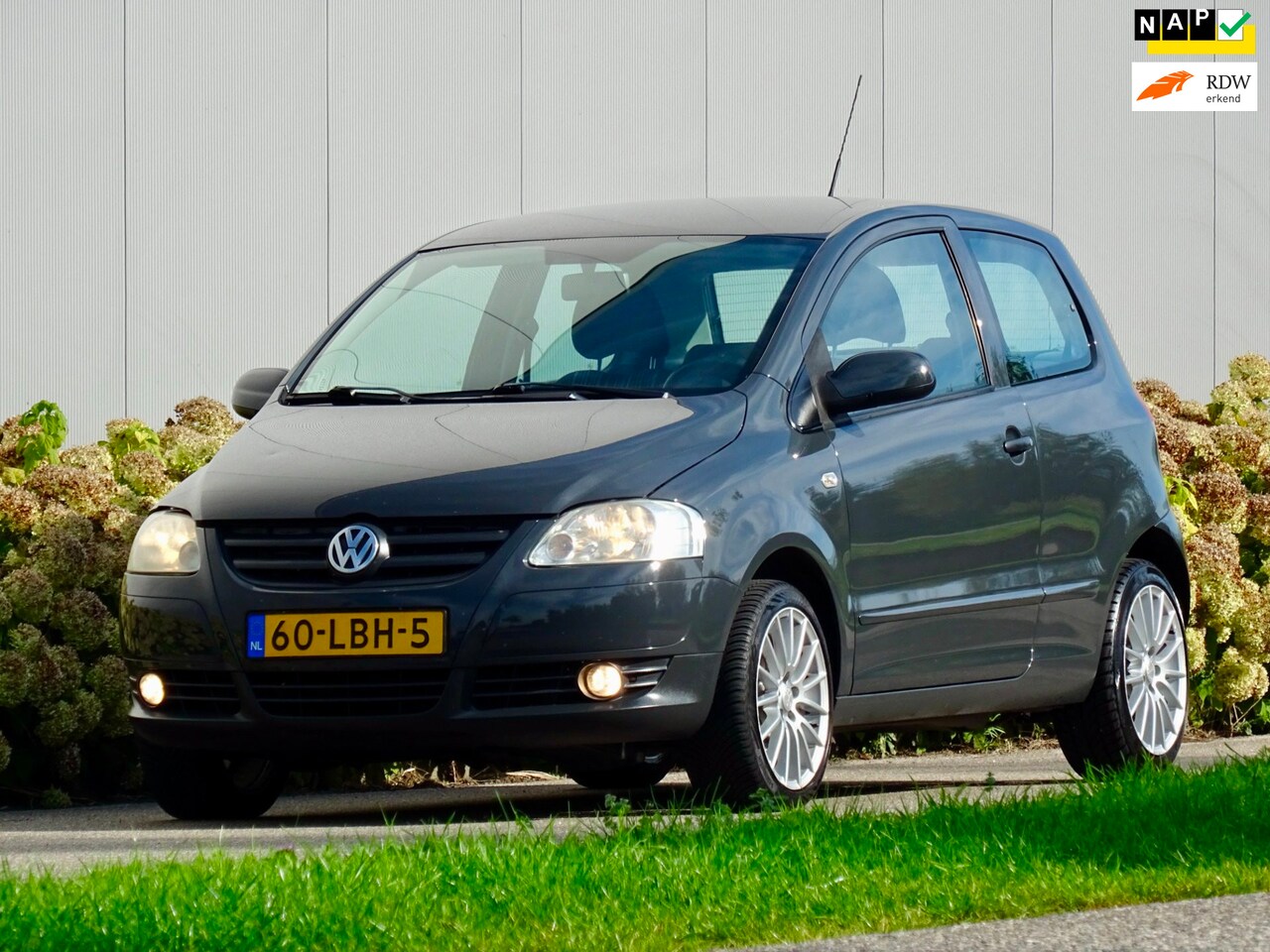 Volkswagen Fox - 1.2 Highline | Stoelverw. | Airco | Nardo Grey | - AutoWereld.nl