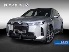 BMW iX - xDrive45 | M Sportpakket Pro | Comfort Pakket | Innovation Pack | Soft-close | Panoramadak