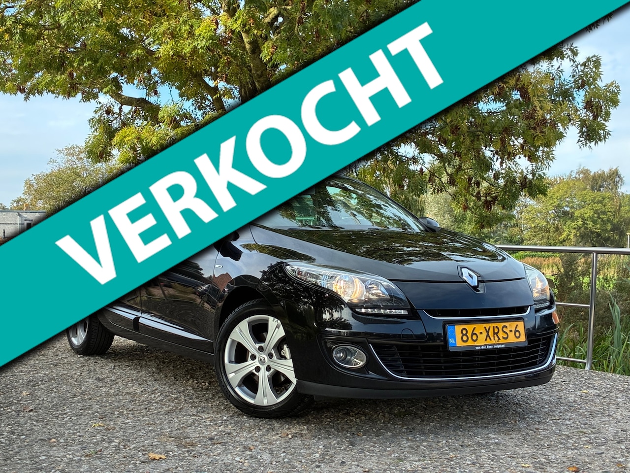 Renault Mégane Estate - 1.5 dCi Bose | Leder + Clima + Cruise nu € 1.975,-!!! - AutoWereld.nl
