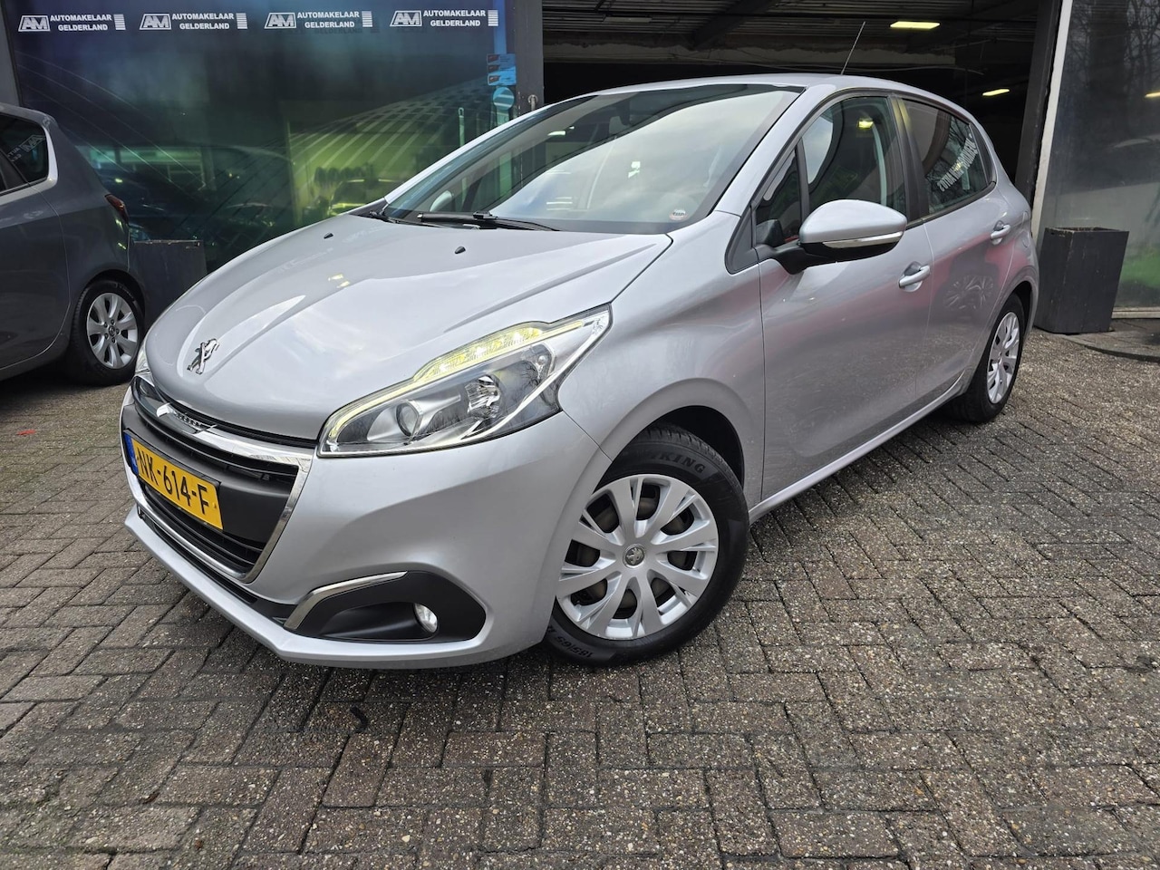 Peugeot 208 - 1.2 80 PK Blue Lion | 3E EIGENAAR | 3/6 OF 12MND GARANTIE | NAVI | CRUISE | AIRCO | - AutoWereld.nl