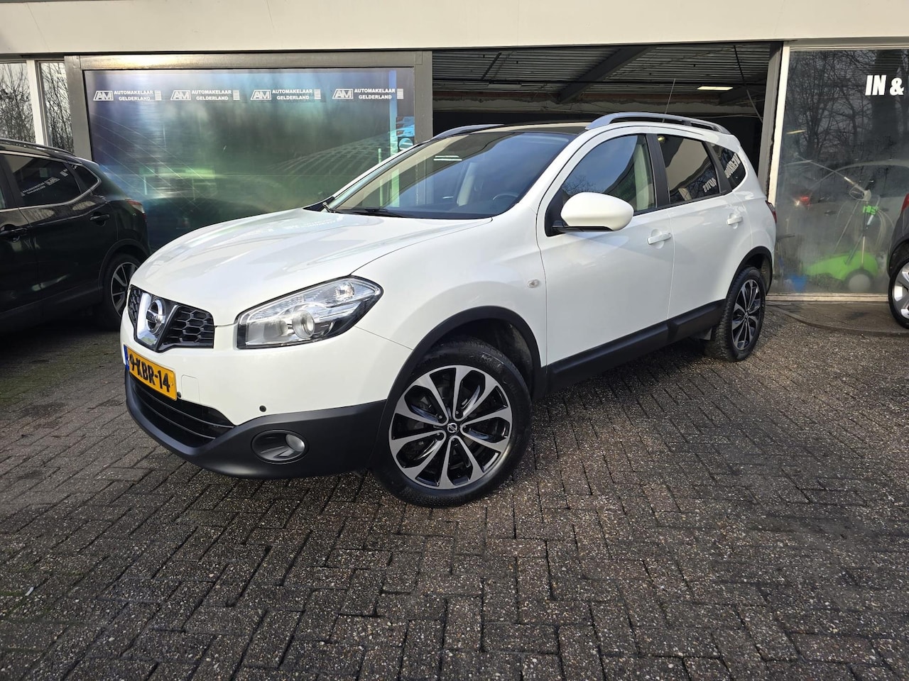 Nissan Qashqai - 1.6 Connect Edition | 2E EIGENAAR | 12MND GARANTIE | PANO | LAGE KM | CAMERA | NAVI | - AutoWereld.nl