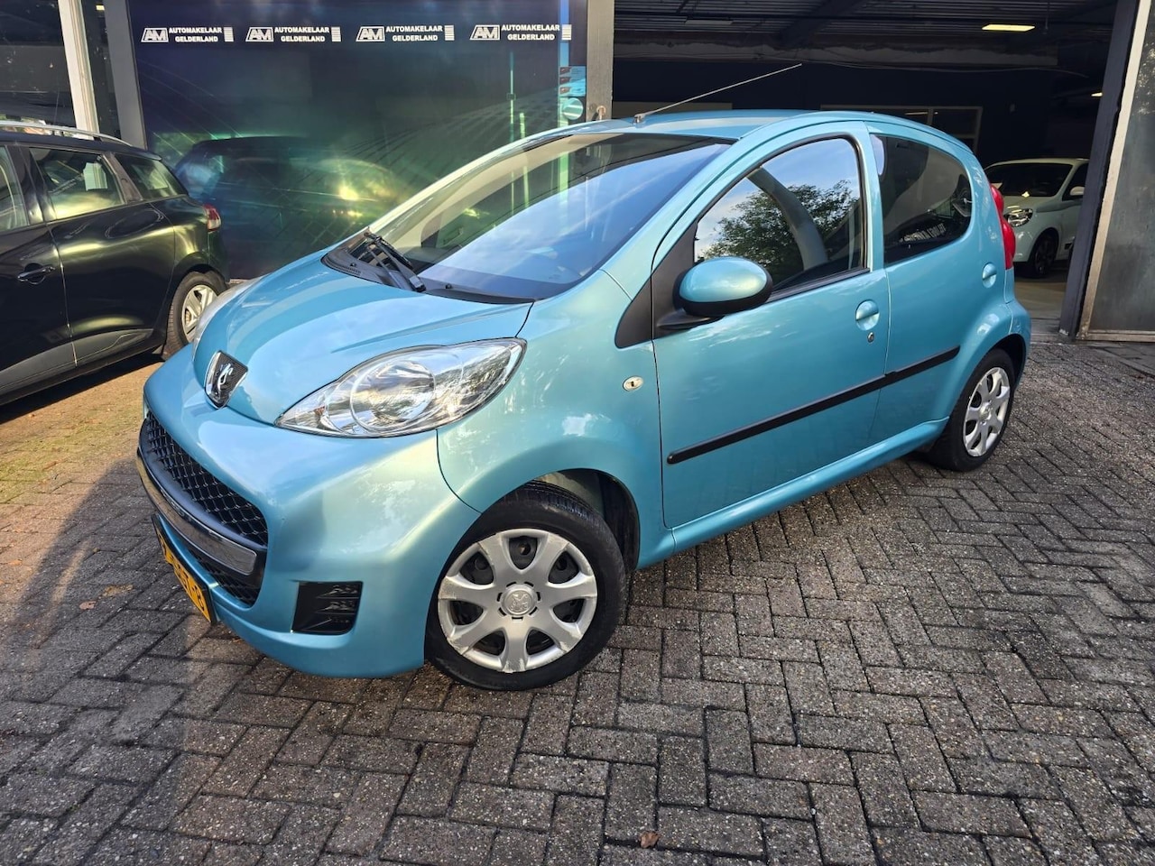 Peugeot 107 - 1.0-12V Urban Move | 2E EIGENAAR | 3/6 OF 12MND GARANTIE | NW KOPPELING | ELEC RAMEN | NW - AutoWereld.nl