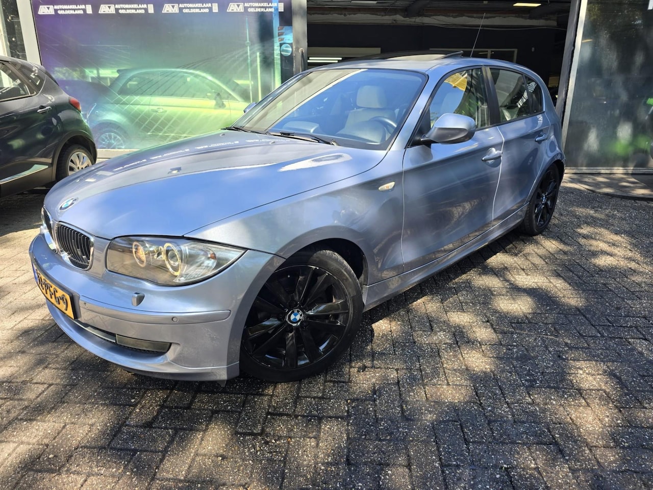 BMW 1-serie - 118i | 3/6 OF 12 MND GARANTIE | SCHUIFDAK | LEDER | AIRCO | CRUISE | NAVI | - AutoWereld.nl