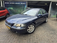 Volvo S60 - 2.4 Edition | NIEUWE APK | AIRCO | LEDER | LMV | STOELVERWARMING |