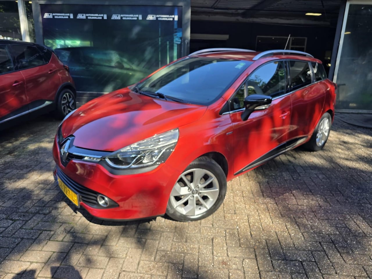 Renault Clio Estate - 0.9 TCe Limited | 1E EIGENAAR |3/6 OF 12MND GARANTIE | NAVI | AIRCO | CAMERA | LMV | - AutoWereld.nl