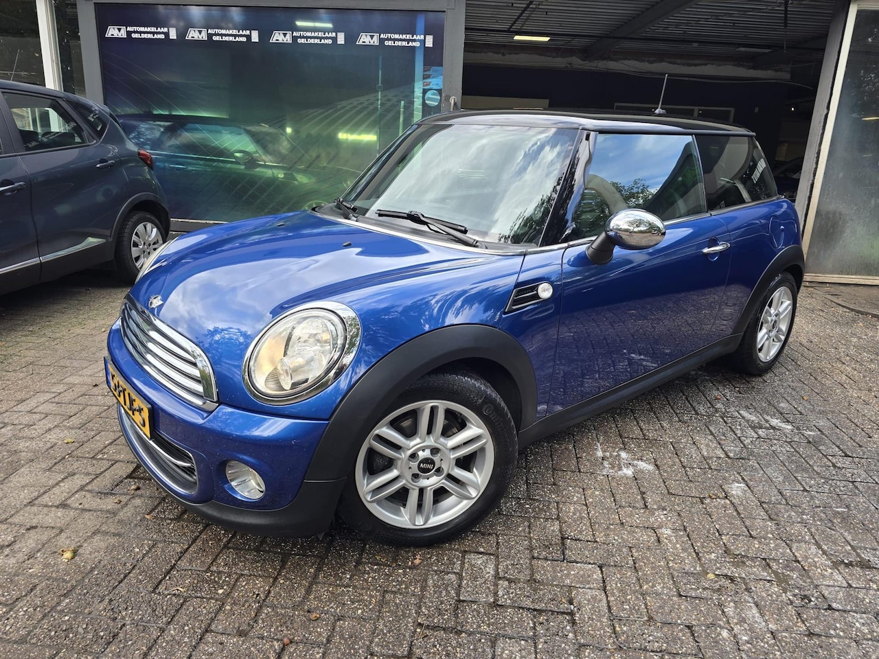 MINI 3-Deurs - 1.6 Cooper 10 Years II AUTOMAAT | 3/6 OF 12 MND GARANTIE | AIRCO | CRUISE | NAVI | - AutoWereld.nl