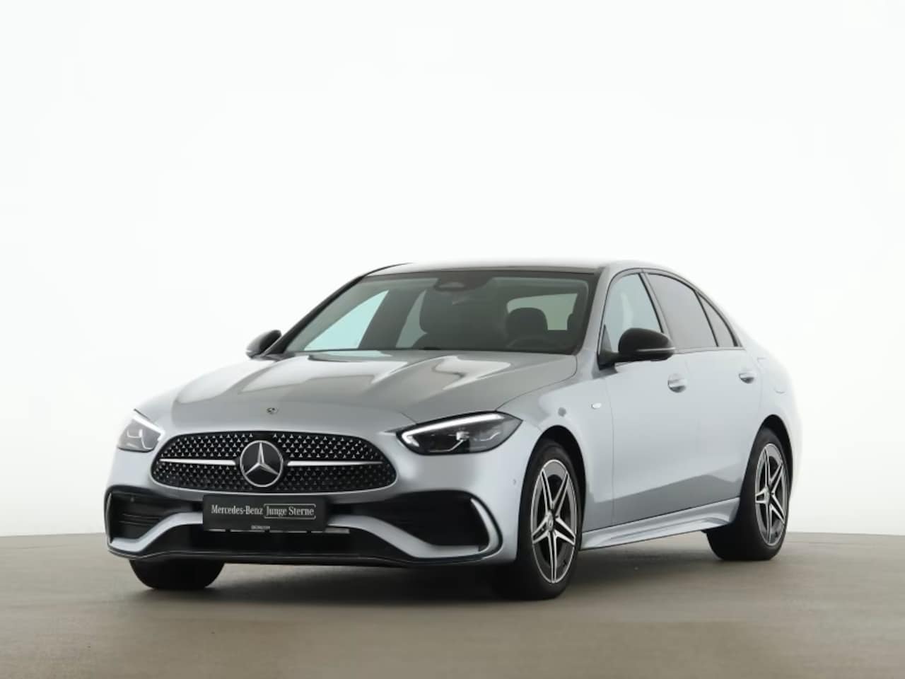 Mercedes-Benz C-klasse - 300e AMG ** HIGH LED, MBUX+, PANORAMA, NIGHT, TREKH, DISTR, HuD, MEMORY, KEYLESS ** Ex MB- - AutoWereld.nl