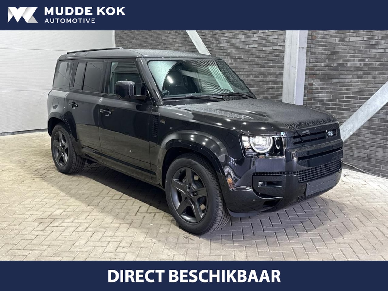 Land Rover Defender 110 - P300e X-Dynamic SE | FACELIFT | Luchtvering | ClearSight | Black Pack | Panoramadak | Trek - AutoWereld.nl