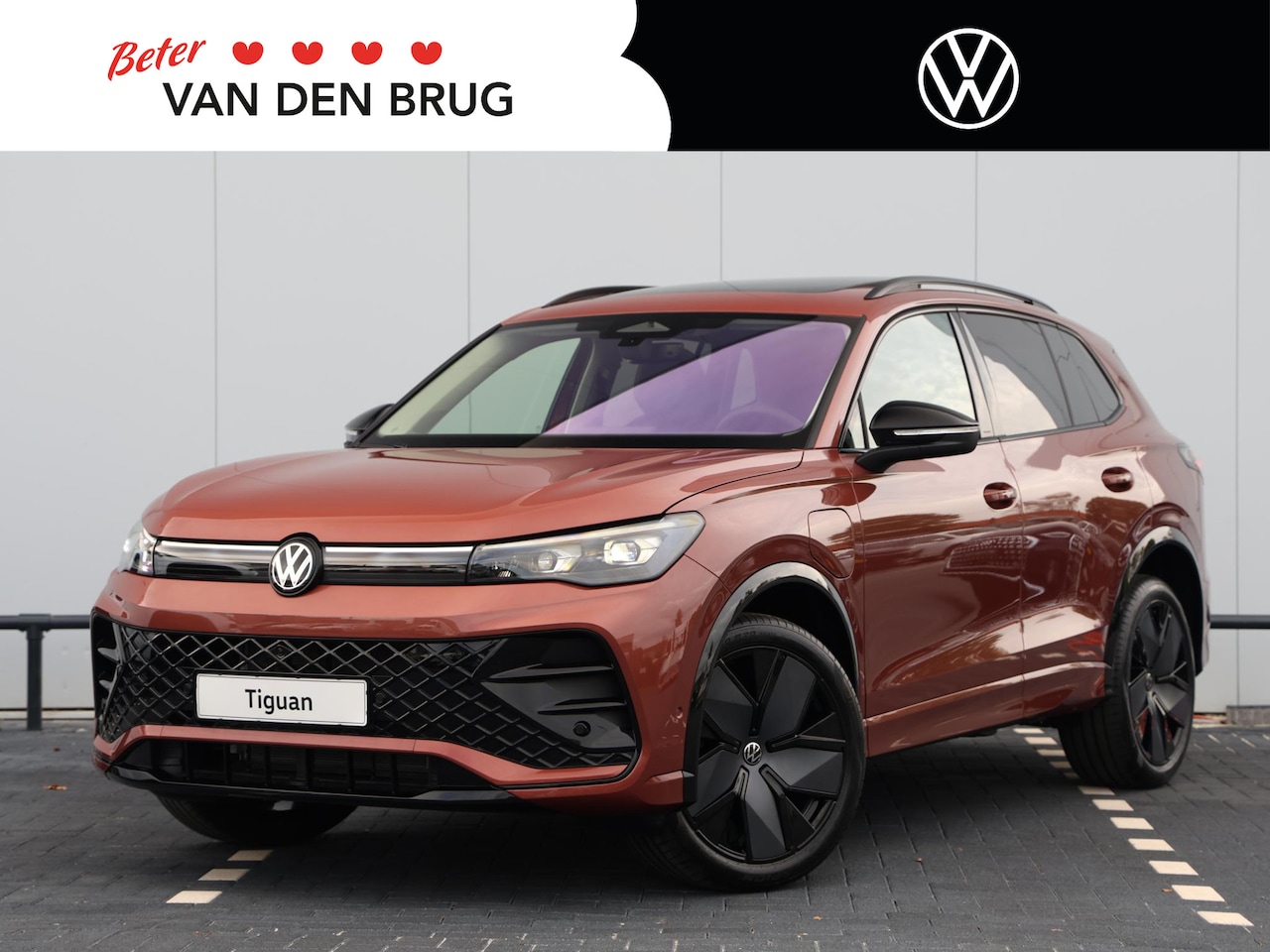 Volkswagen Tiguan - Edition 20 1.5 eHybrid 204 PK | R-Line exterieur | 20" inch velgen | Navigatie | Panoramad - AutoWereld.nl
