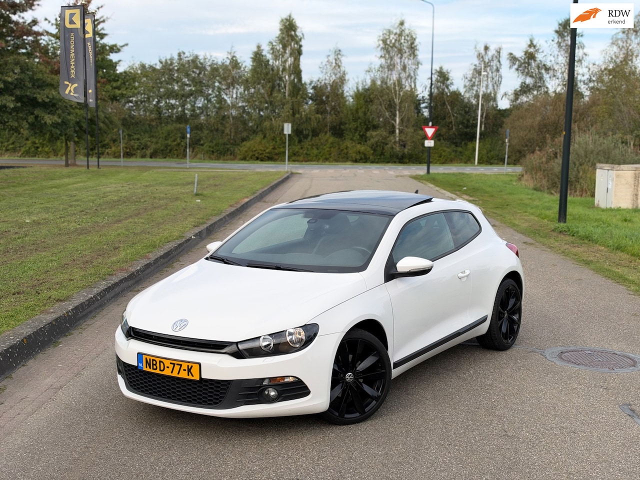 Volkswagen Scirocco - 1.4 TSI Highline 1.4 TSI Highline, Pano, 18inch, alcantara - AutoWereld.nl