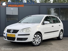 Volkswagen Polo - 1.2-12V Trendline|5DRS|APK 9/27