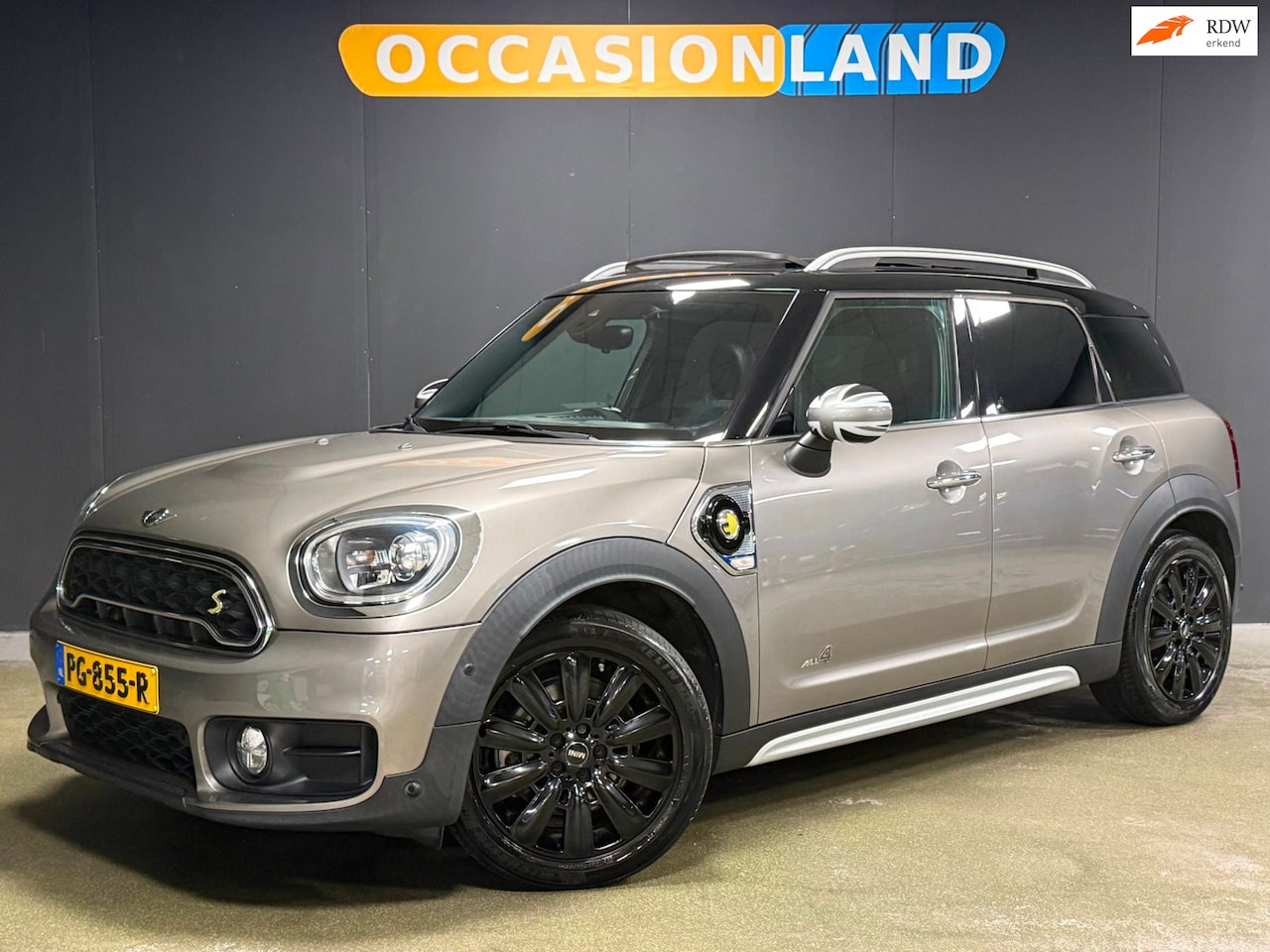 MINI Countryman - 1.5 Cooper S E ALL4 Chili|PANO|HK|HUD|CAMERA|STOELV|SFEER|ACC|MEMORY|KEYLESS|18INCH| - AutoWereld.nl
