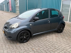 Toyota Aygo - 1.0-12V