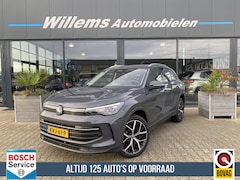 Volkswagen Tiguan - 1.5 eHybrid Edition Elektrische Trekhaak, Panorama Dak & Stoel\Stuur Verwarming