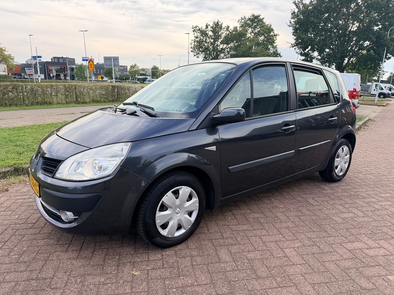 Renault Scénic - 1.6 Benzine - APK - Rijdt goed - AutoWereld.nl