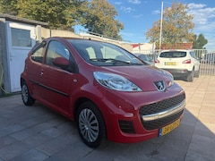 Peugeot 107 - 1.0-12V XS