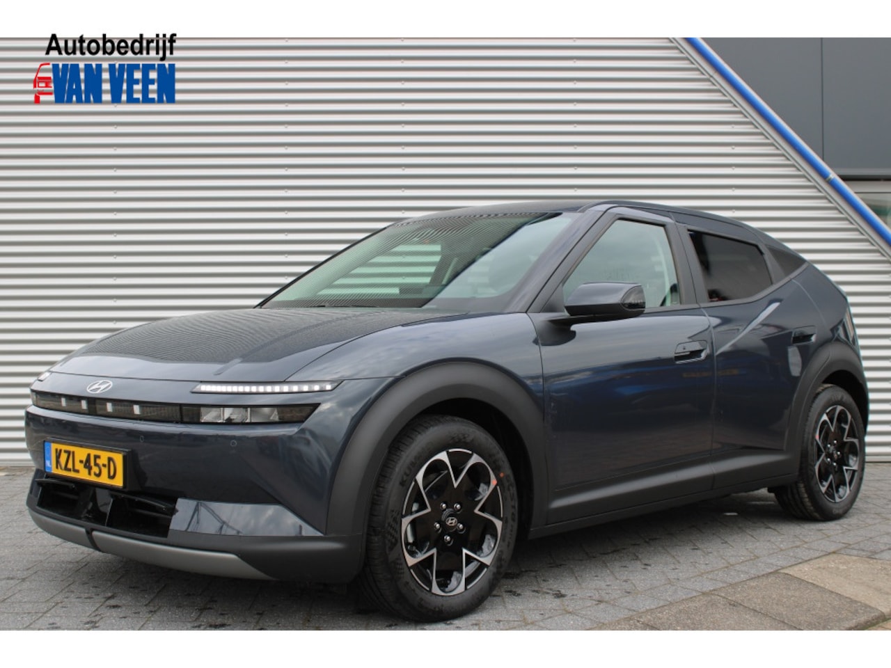 Hyundai IONIQ - 3 Vision 61 kWh | PLEOS Connect | Warmtepomp | Groot Scherm - AutoWereld.nl