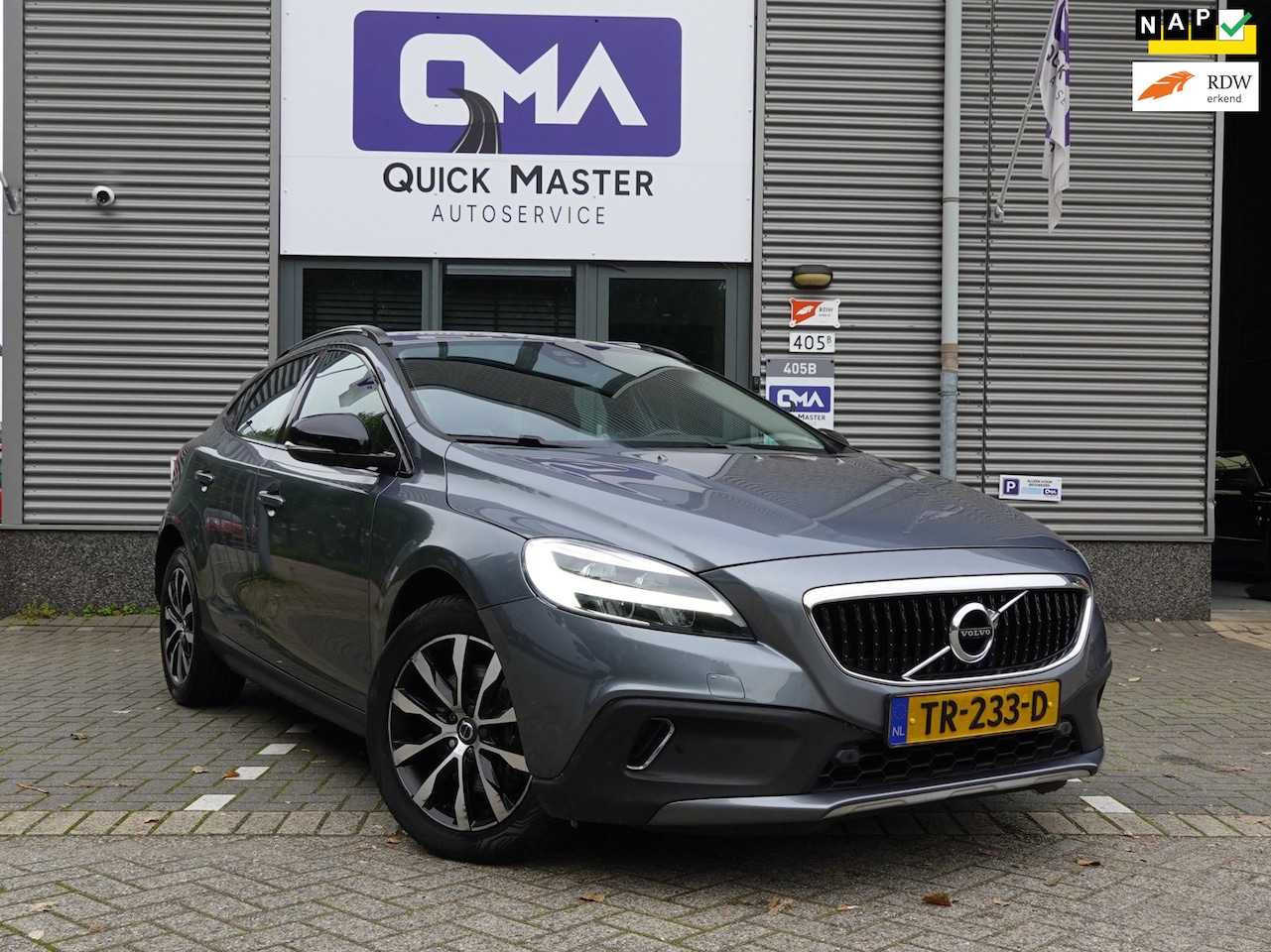 Volvo V40 Cross Country - 1.5 T3 Dynamic Edition 1.5 T3 Dynamic Edition - AutoWereld.nl