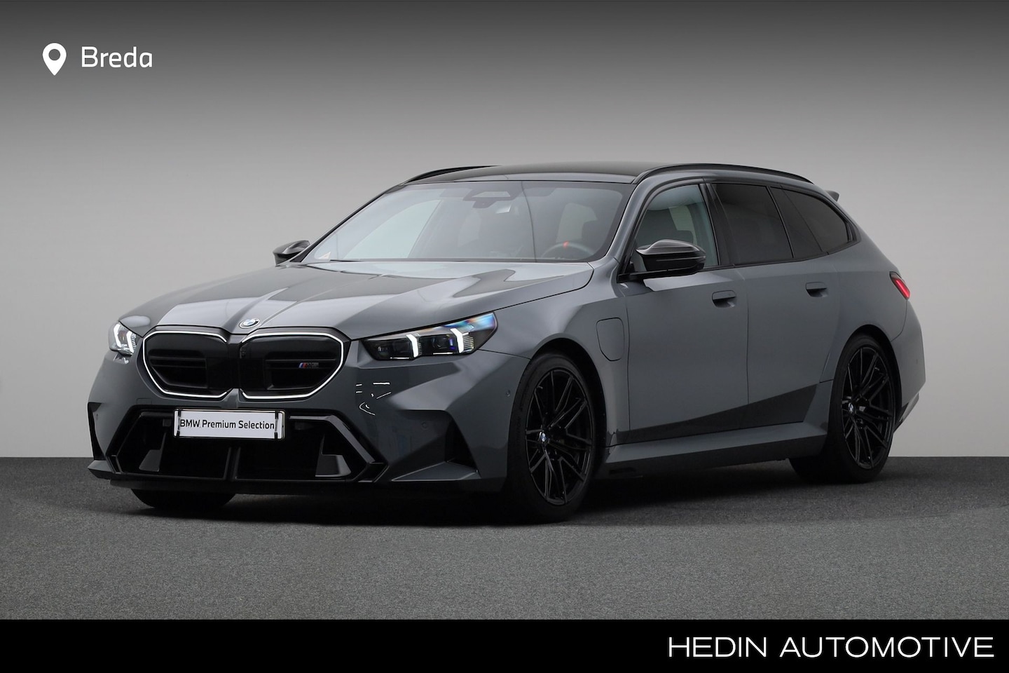 BMW 5-serie Touring - M5 | Akrapovic trapezium uitlaat | M Drive Professional | M Carbon keramische rem | Trekha - AutoWereld.nl