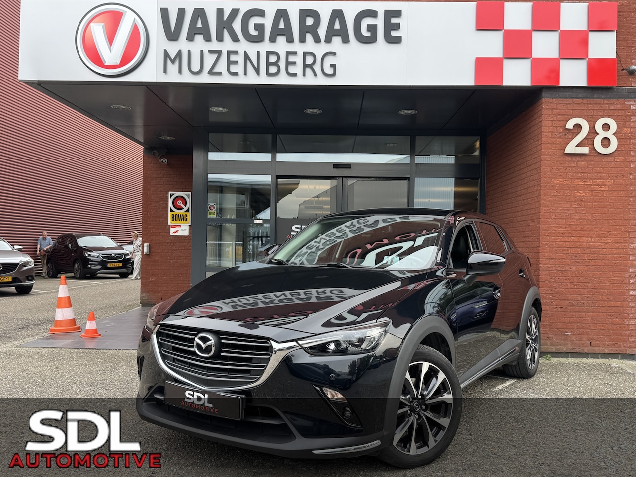 Mazda CX-3 - 2.0 SkyActiv-G 120 GT-M // NAVI // CAMERA // CRUISE // APPLE CARPLAY-ANDROID AUTO // STOEL - AutoWereld.nl