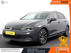 Volkswagen Golf - 1.5 eTSI 150pk DSG Style Navigatie DAB Camera Lane Assist LED Adaptive Cruise Control Keyl
