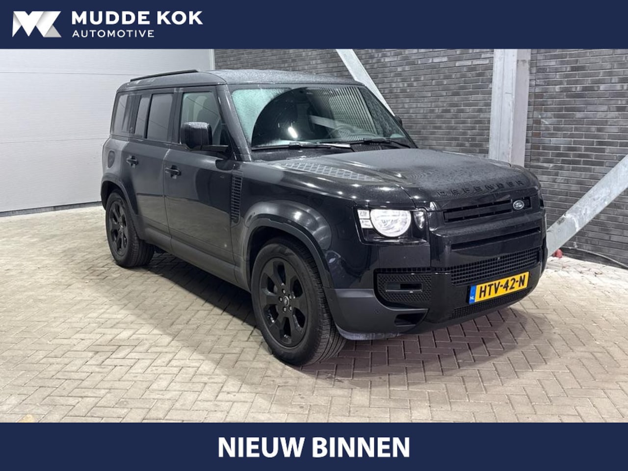Land Rover Defender 110 - 2.0 P300e S | Luchtvering | 360° Camera | Trekhaak | BLIS | Keyless | ACC | 20 Inch - AutoWereld.nl