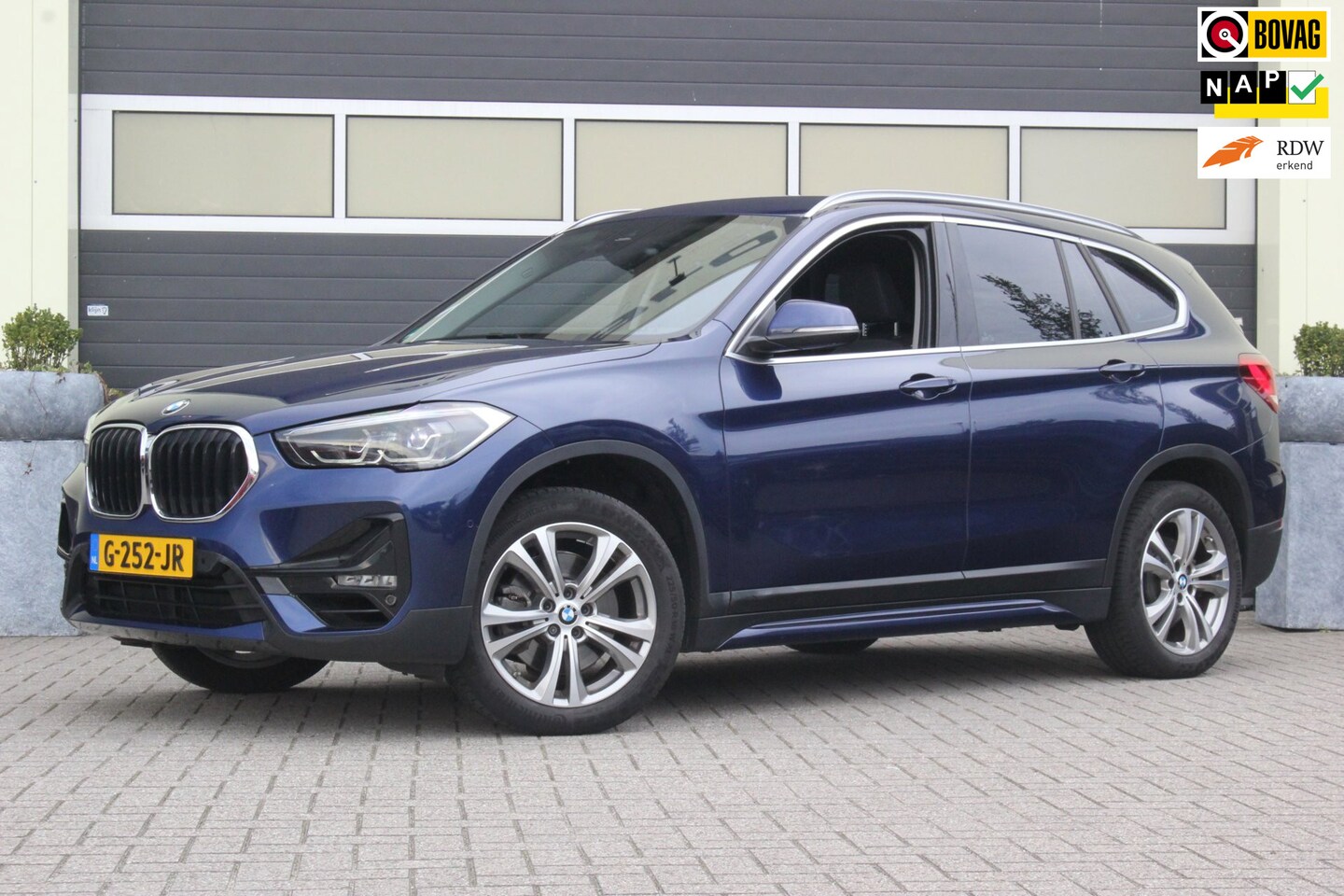 BMW X1 - XDrive20i Executive Edition | Camera | Facelift | - AutoWereld.nl