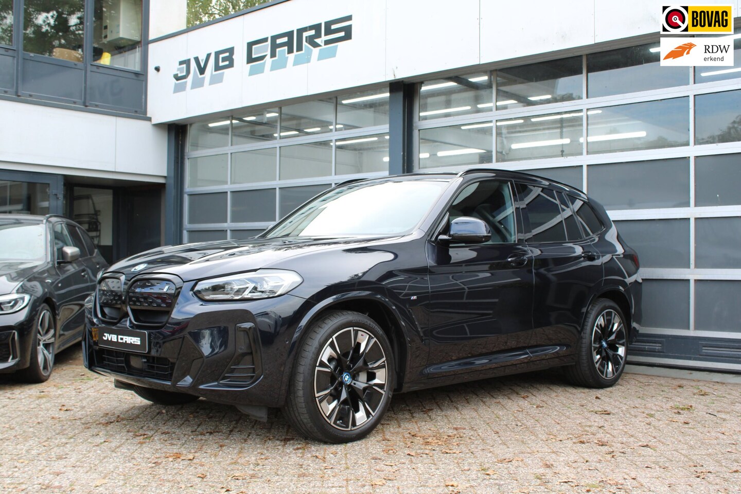 BMW iX3 - High Executive 80 kWh/pano/Mpakket - AutoWereld.nl