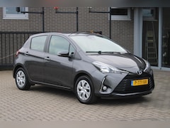 Toyota Yaris - 1.5 VVT-i Dynamic Trekhaak/Camera/Navi/Cruise