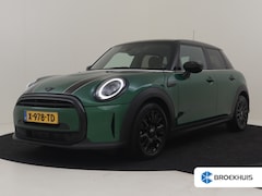 MINI 5-Deurs - 1.5 Cooper Camden Edition Automaat | Leder l Climate control | Cruise control | Navigatie