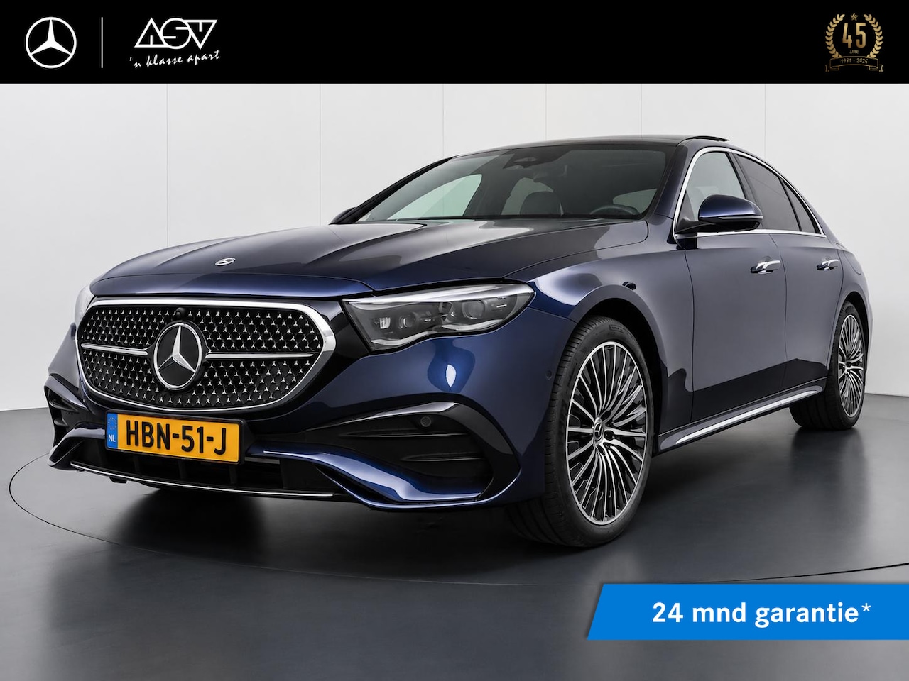 Mercedes-Benz E-klasse - 300 e AMG Line | Superscreen | Panorama - Schuifdak | Lederen bekleding | Adaptieve Cruise - AutoWereld.nl