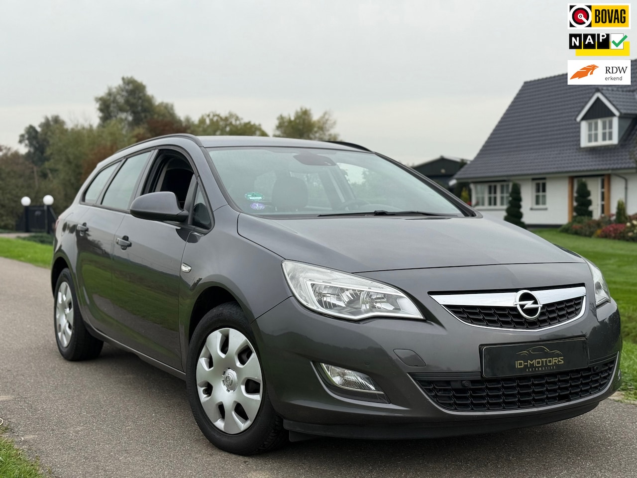 Opel Astra Sports Tourer - 1.4 Turbo Edition DEALER AUTO TOP STAAT - AutoWereld.nl