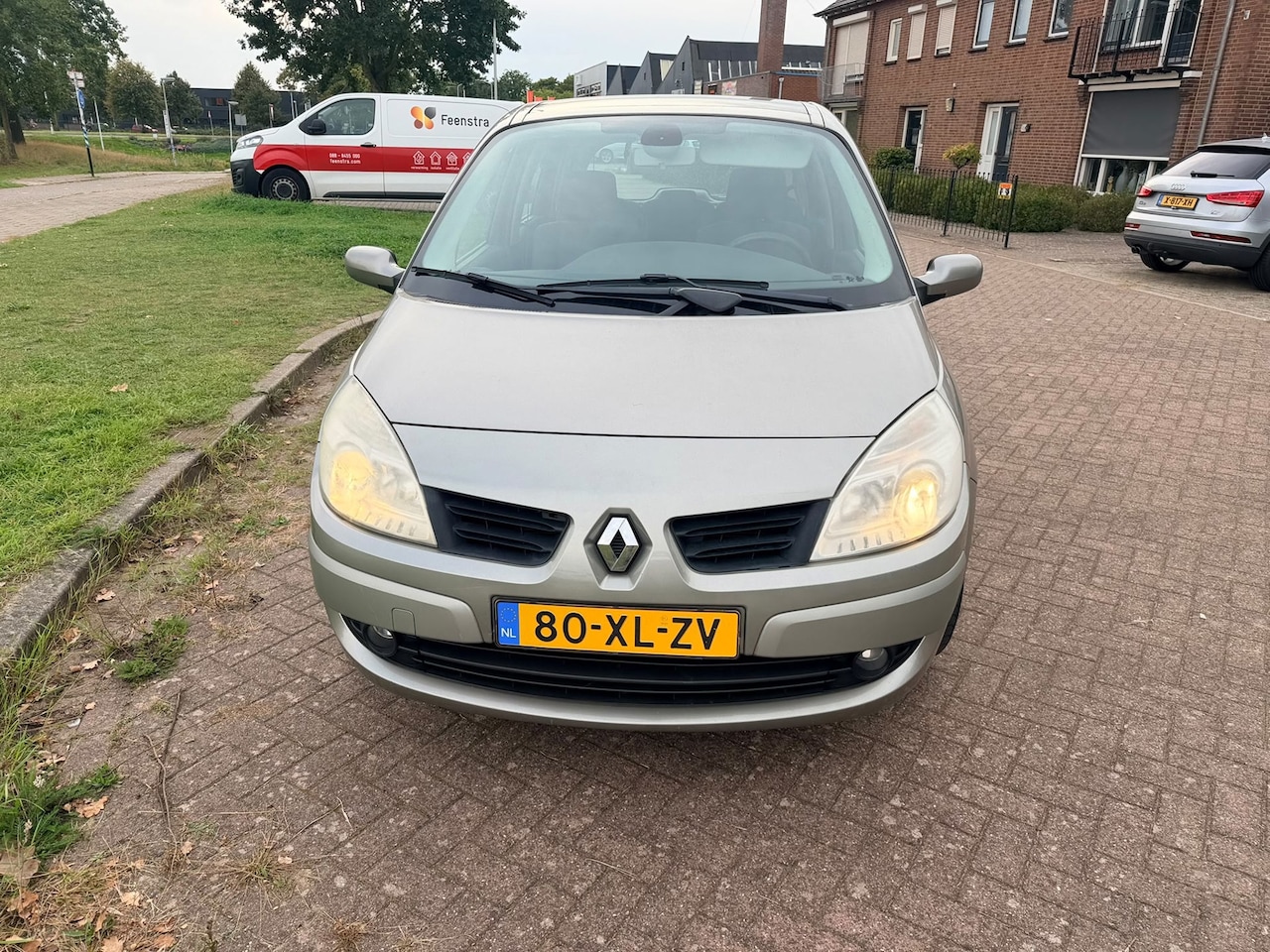 Renault Scénic - 2.0 Benzine - Automaat - Panodak - APK 06.2027 - AutoWereld.nl