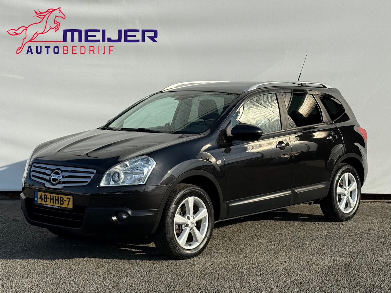 Nissan Qashqai - 2.0 Optima Clima | Cruise | Parkeersensoren | Sportvelgen | Trekhaak | 7 Persoons !! - AutoWereld.nl