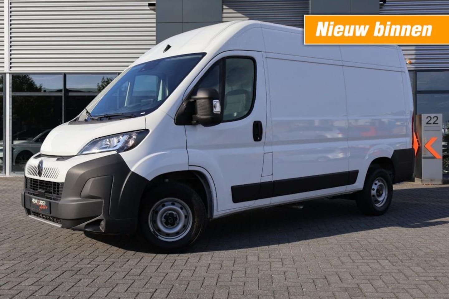 Citroën Jumper - L2H2 BlueHDI 140pk /Navi /Clima /Camera/ Standverwarming/App-Connect/ Lane-assist - AutoWereld.nl