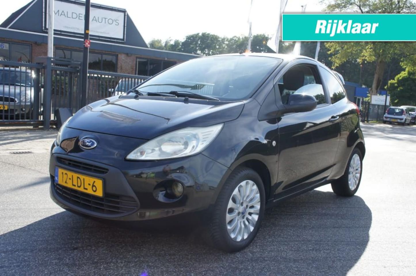Ford Ka - 1.2 TITANIUM AIRCO/PDC/LMV/ALLSEASONS KEURIGE STAAT - AutoWereld.nl