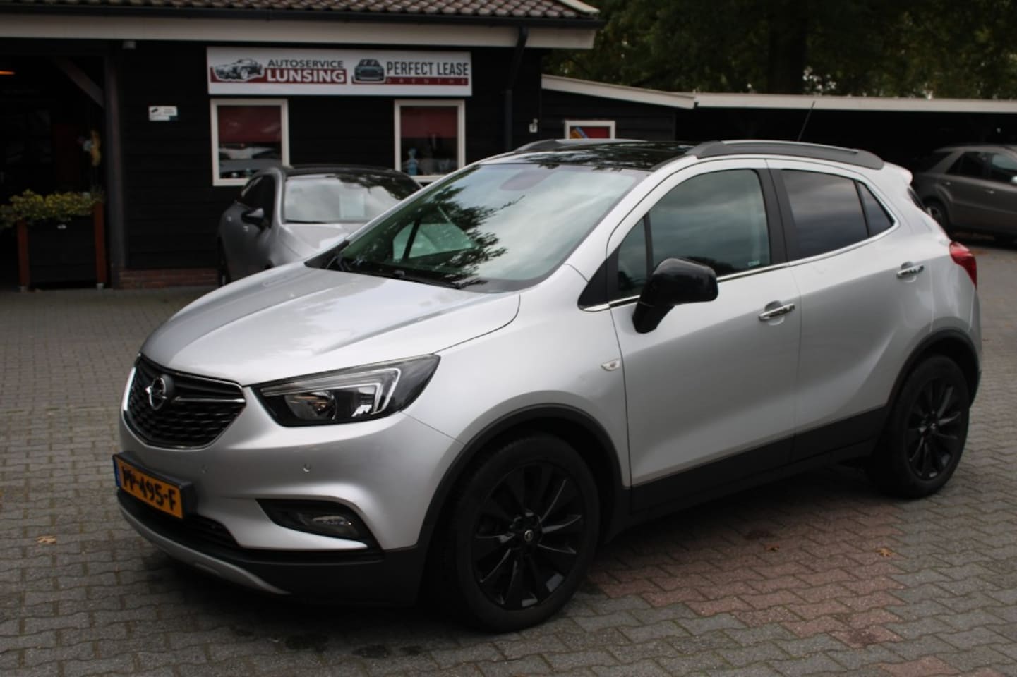 Opel Mokka - 1.4 TURBO Innovation 140PK Automaat - Schuifdak navi - AutoWereld.nl