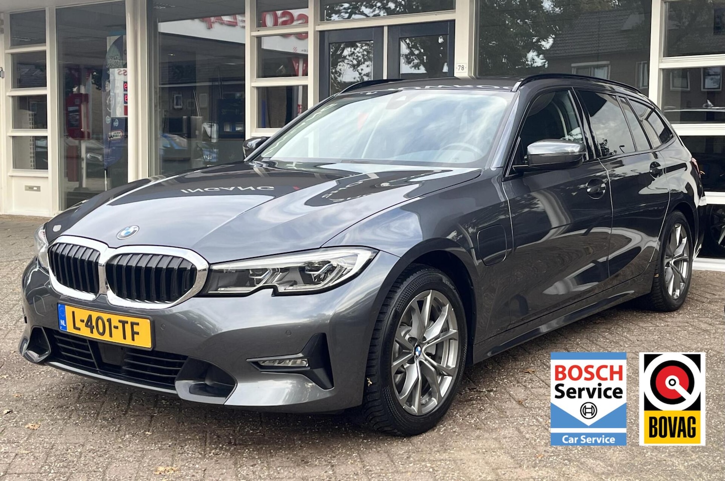 BMW 3-serie Touring - 320e Leer, Climat, Carplay, Trekhaak.. - AutoWereld.nl