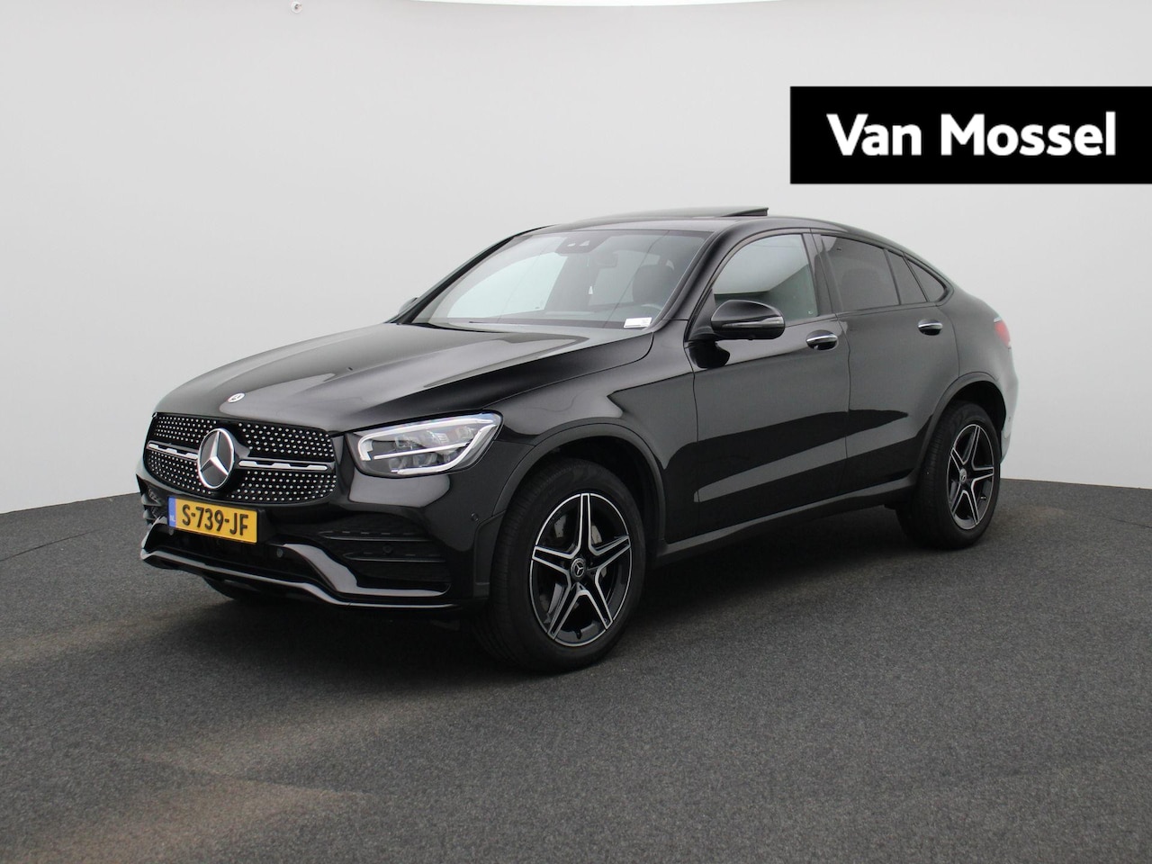 Mercedes-Benz GLC-klasse Coupé - 300e 4MATIC Business Solution AMG | SCHUIF-KANTELDAK | 360 CAMERA | KEYLESS ENTRY | APPLE - AutoWereld.nl