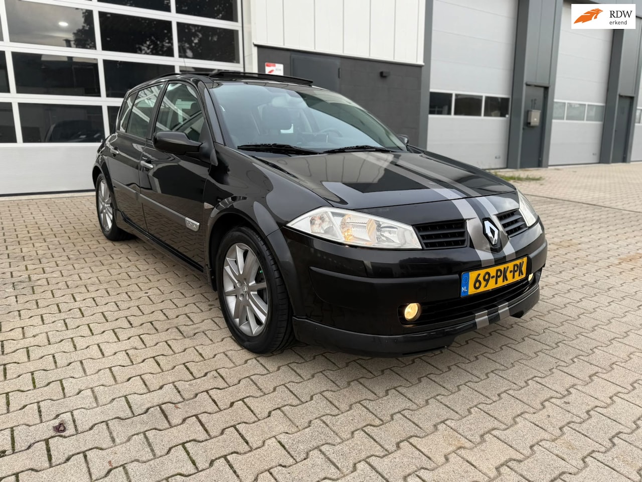Renault Mégane - 2.0-16V Privilège Luxe Panoramadak Sport Airco Elek Pakket Topstaat - AutoWereld.nl