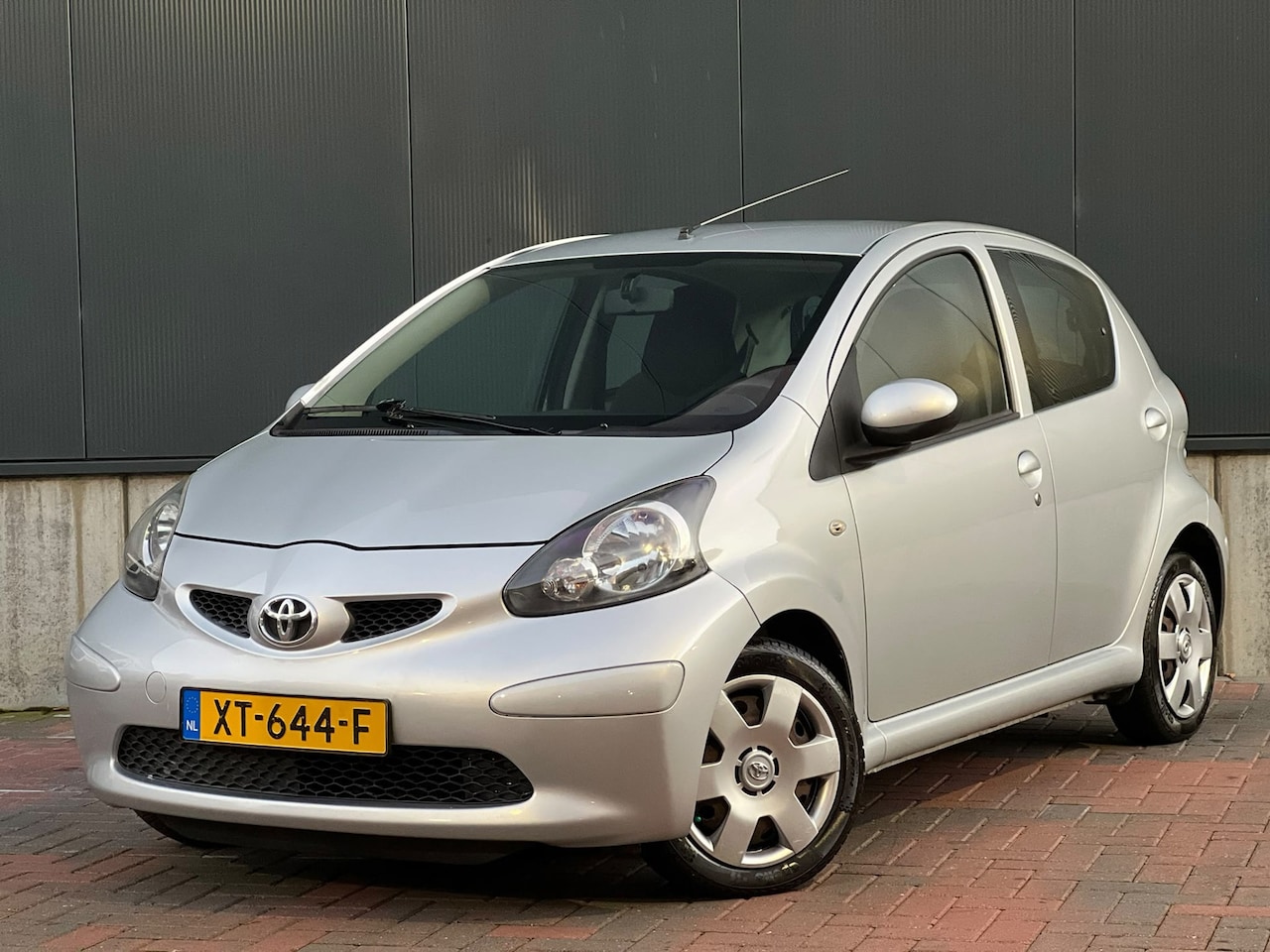 Toyota Aygo - 1.0-12V Accent * Airco * 5-Deurs * Nette Auto * Goed Onderhouden * - AutoWereld.nl