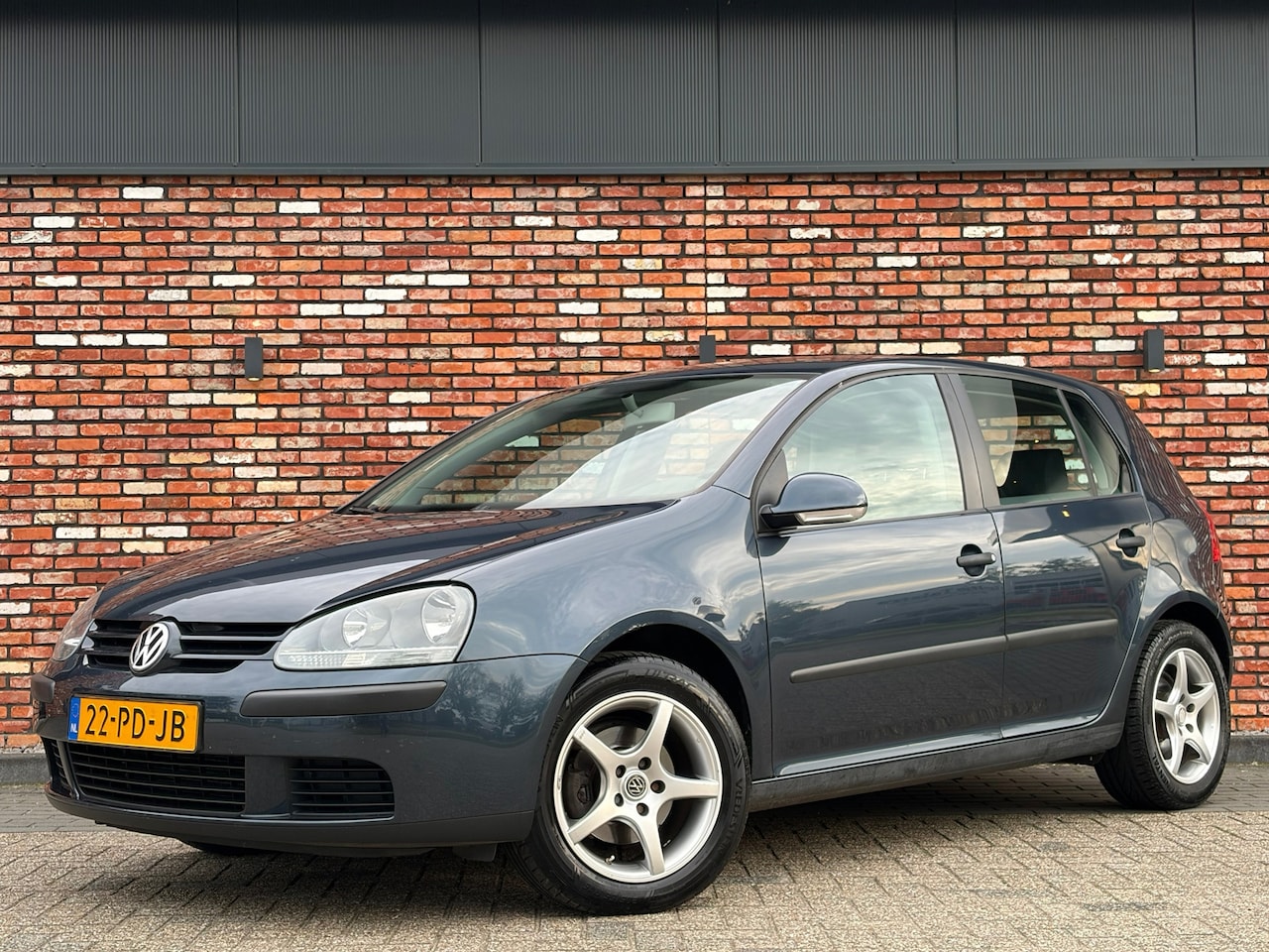 Volkswagen Golf - 1.6 FSI Trendline Automaat Trekhaak Cruise Elek.Pakket Orig.NL! - AutoWereld.nl