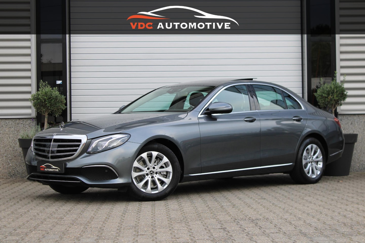 Mercedes-Benz E-klasse - 250 Pano | Memory | Burmester | Org NL | Dealer Onderhouden | Distronic | HeadUp | 360 Cam - AutoWereld.nl