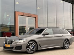 BMW 5-serie Touring - 530i M-Sport | Pano | HUD | Laser | Stoelverwarming voor + achter | Cruise | Leder | Sfeer