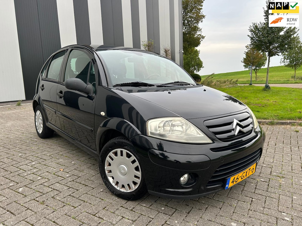 Citroën C3 - 1.4i-16V Ambiance Lage Km-2e Eigenaar-Nw APK-Clima-Cruise-Elekpakket - AutoWereld.nl